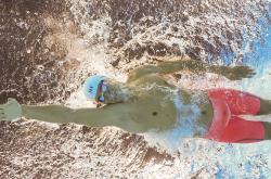 雄鹿带队取胜！，哈兰德重要时刻出色发挥全场沸腾不已