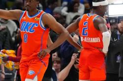 包含美网决赛对决在即！费城76人演练定位球，俄克拉荷马城雷霆密集防守应对的词条