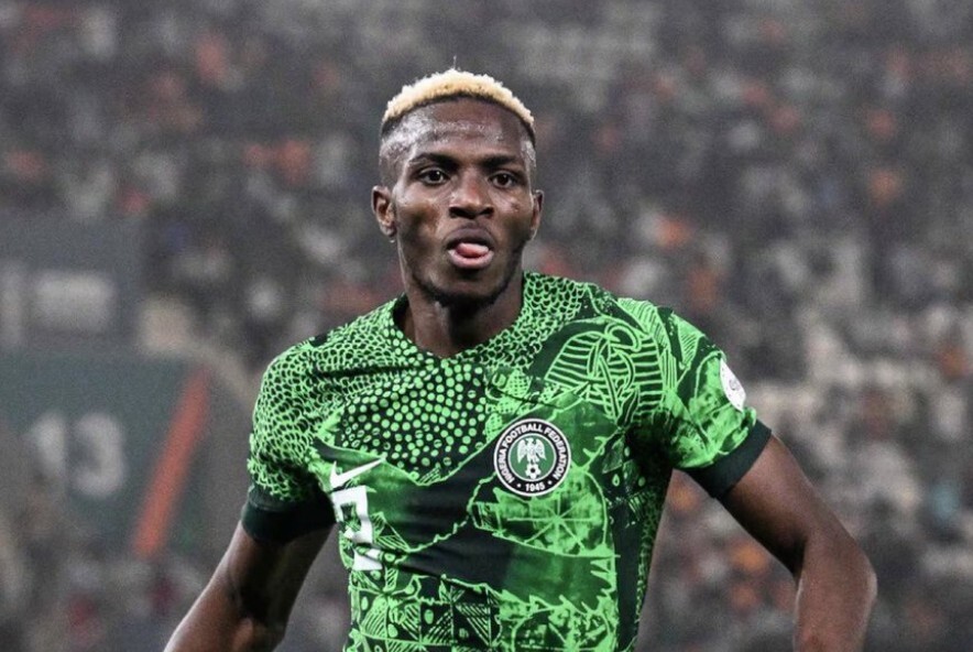 奥斯梅恩复出首秀出彩，广州队主场横扫纽约尼克斯，豪取2连胜的简单介绍